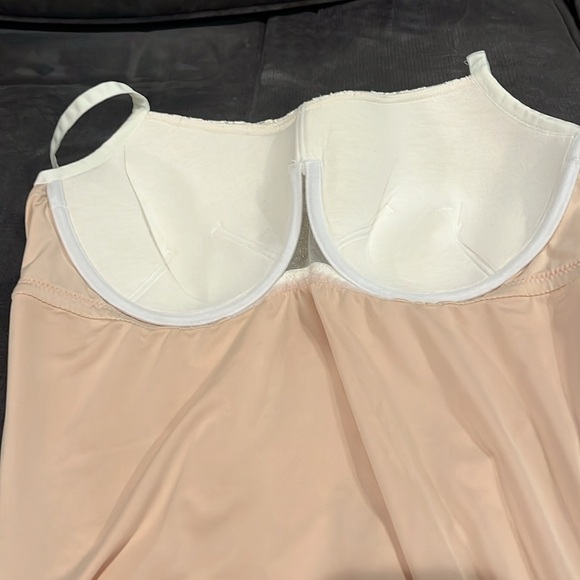 Camisole Beautiful White Lace. Has padded built in bra with fresh color slip. - Picture 6 of 14